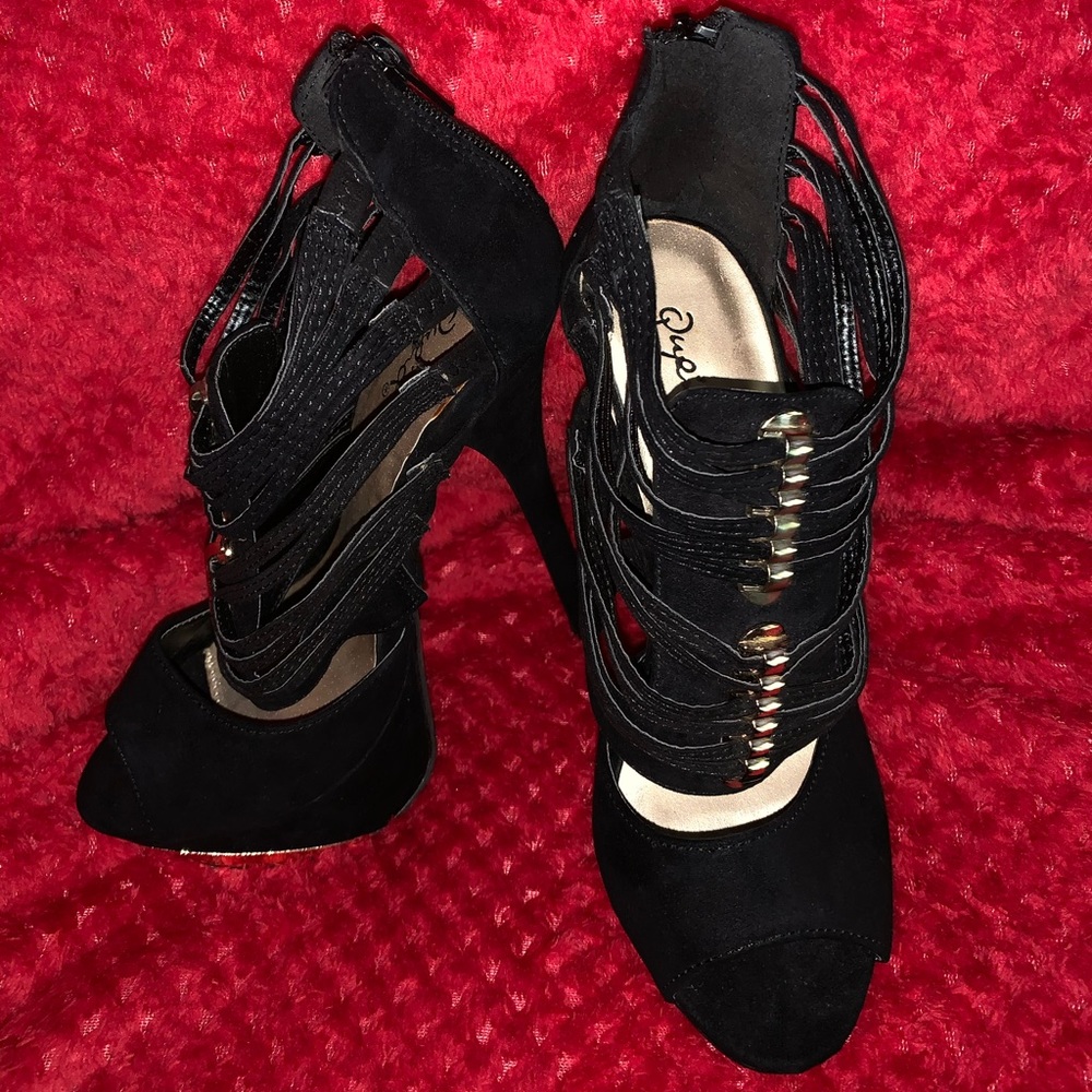 Black and Gold 5in Heels